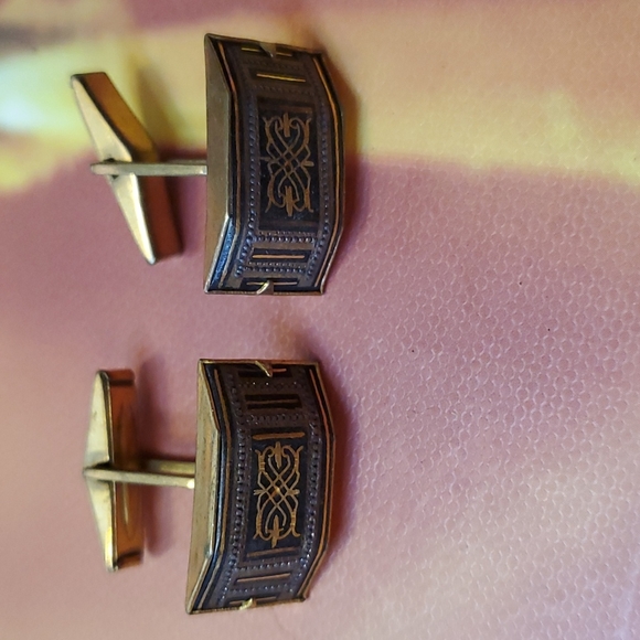 Vintage Cufflinks - Picture 2 of 3